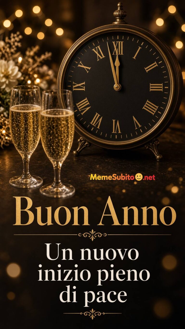 Meme buon anno orologio che indica la mezzanotte con luci festive