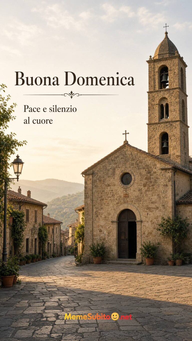 Meme buona domenica chiesa di paese con campanile in una mattina quieta